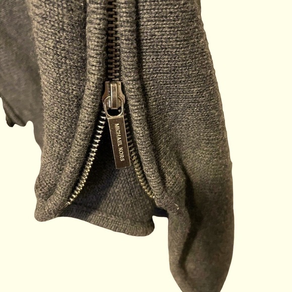 Michael Kors Women's Sweater Gray Size Small Zip Accent -hem Scoop Neck - Picture 4 of 11